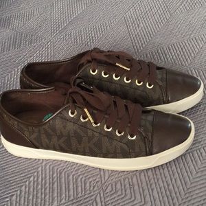Michael Kors size 8 brown logo ankle sneakers for women